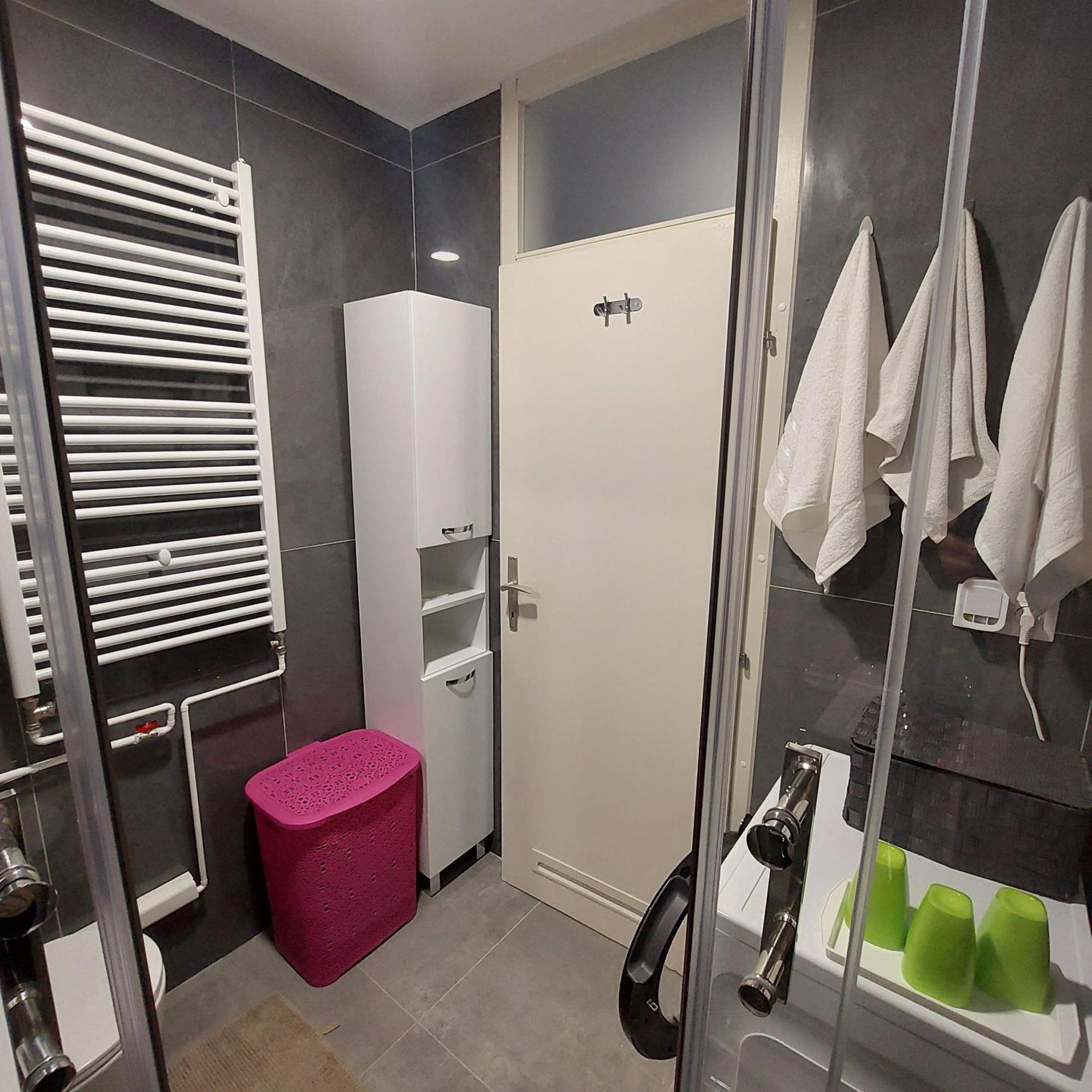 Apartman Ela Karlovac Ngoại thất bức ảnh