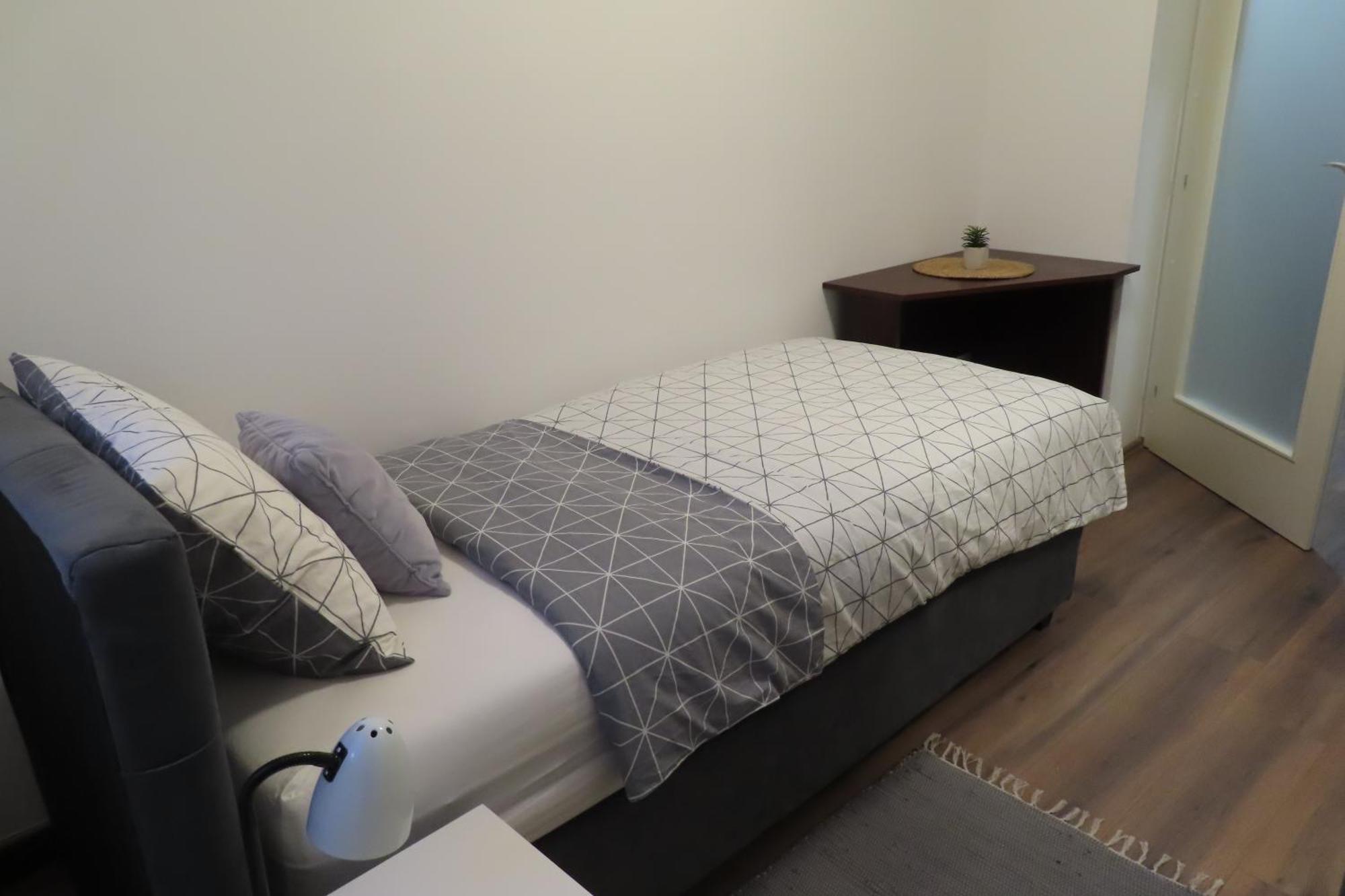 Apartman Ela Karlovac Ngoại thất bức ảnh